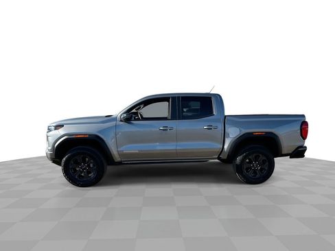 Used 2025 GMC Canyon Elevation image 5