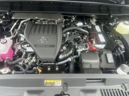 New 2026 Toyota Highlander Platinum AWD/4WD image 20