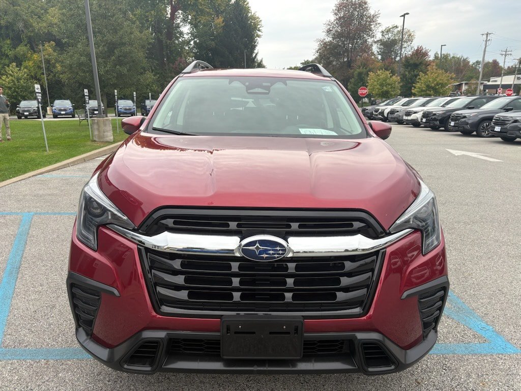 Used 2024 Subaru Ascent Premium w/ Convenience Package AWD/4WD image 3