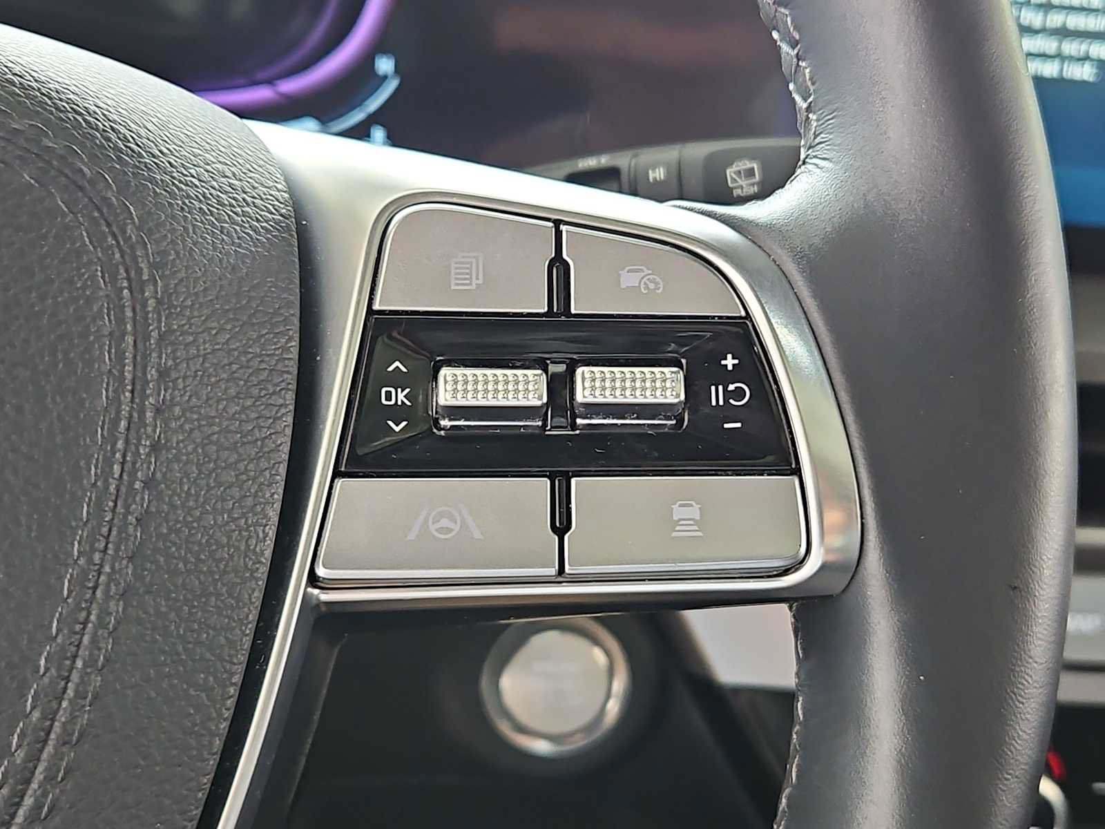 Used 2025 Kia Telluride AWD image 16