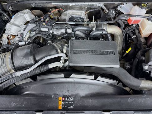 Used 2024 Chevrolet Silverado 3500 LTZ w/ LTZ Convenience Package AWD/4WD image 31