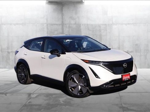Certified 2024 Nissan Ariya AWD image 2