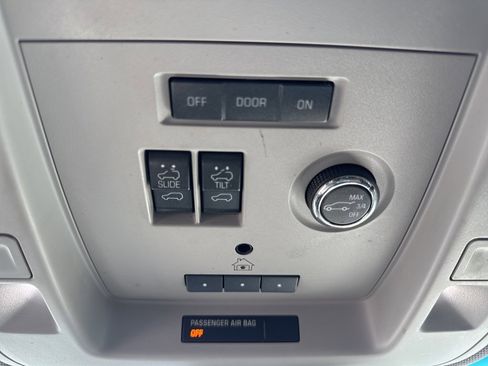 Used 2018 GMC Yukon Denali w/ Denali Ultimate Package image 55