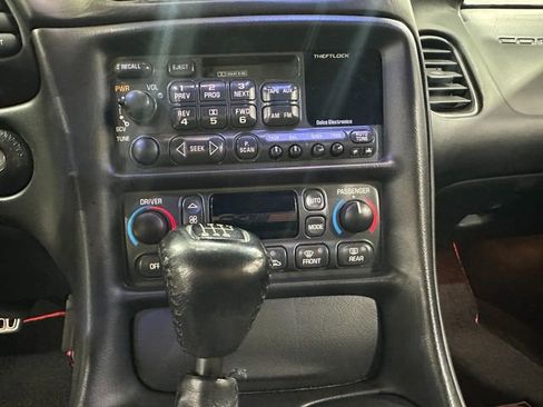 Used 2002 Chevrolet Corvette Z06 w/ Memory Pkg image 14