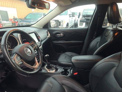 Used 2016 Jeep Cherokee Limited AWD/4WD image 4