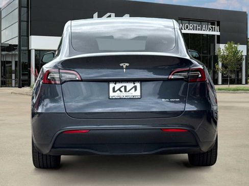 Used 2021 Tesla Model Y Long Range AWD/4WD image 6