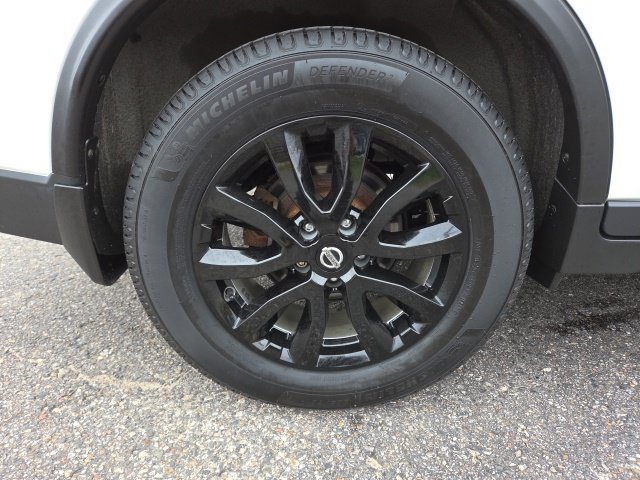 Used 2018 Nissan Rogue SV FWD image 58