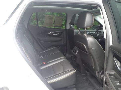Used 2022 GMC Terrain AT4 w/ Tech Package AWD/4WD image 13