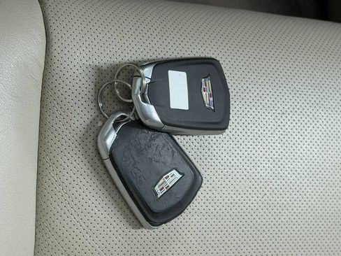 Used 2019 Cadillac Escalade Luxury RWD image 95