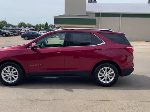 Used 2018 Chevrolet Equinox LT w/ Sun & Infotainment Package FWD image 5