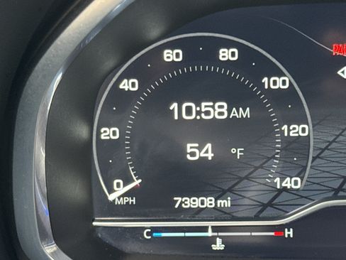 Used 2022 GMC Yukon XL SLT w/ SLT Luxury Package image 23