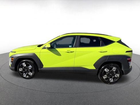 Used 2025 Hyundai Kona SEL image 9