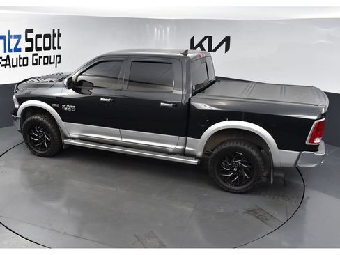 Used 2016 RAM 1500 Laramie w/ Convenience Group AWD/4WD image 11