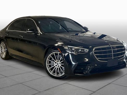 Used 2022 Mercedes-Benz S 500 4MATIC image 2