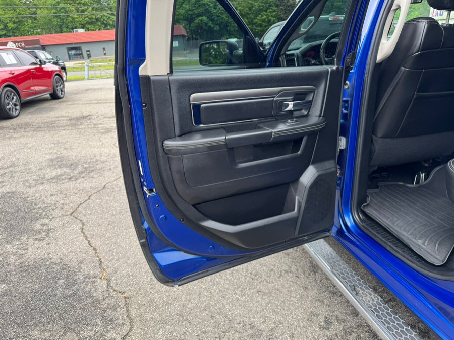 Used 2014 RAM 1500 Sport w/ Convenience Group AWD/4WD image 17