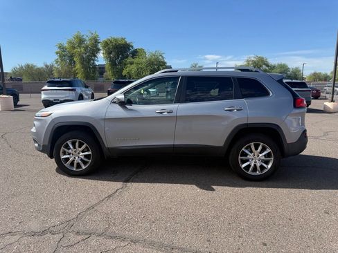 Used 2014 Jeep Cherokee Limited w/ Trailer Tow Group AWD/4WD image 8
