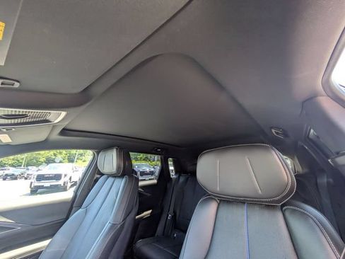 Used 2024 Cadillac Lyriq Luxury AWD/4WD image 26