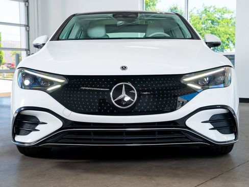 Used 2023 Mercedes-Benz EQE 350+ Sedan w/ Exclusive Trim Package image 4