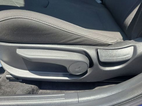 Used 2023 Hyundai Elantra SEL w/ Convenience Package FWD image 22