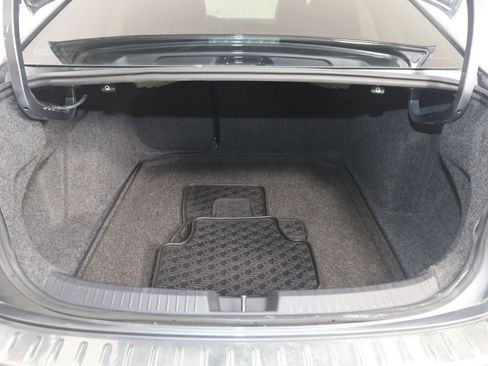 Used 2024 Volkswagen Jetta SE w/ Panoramic Sunroof Package FWD image 44