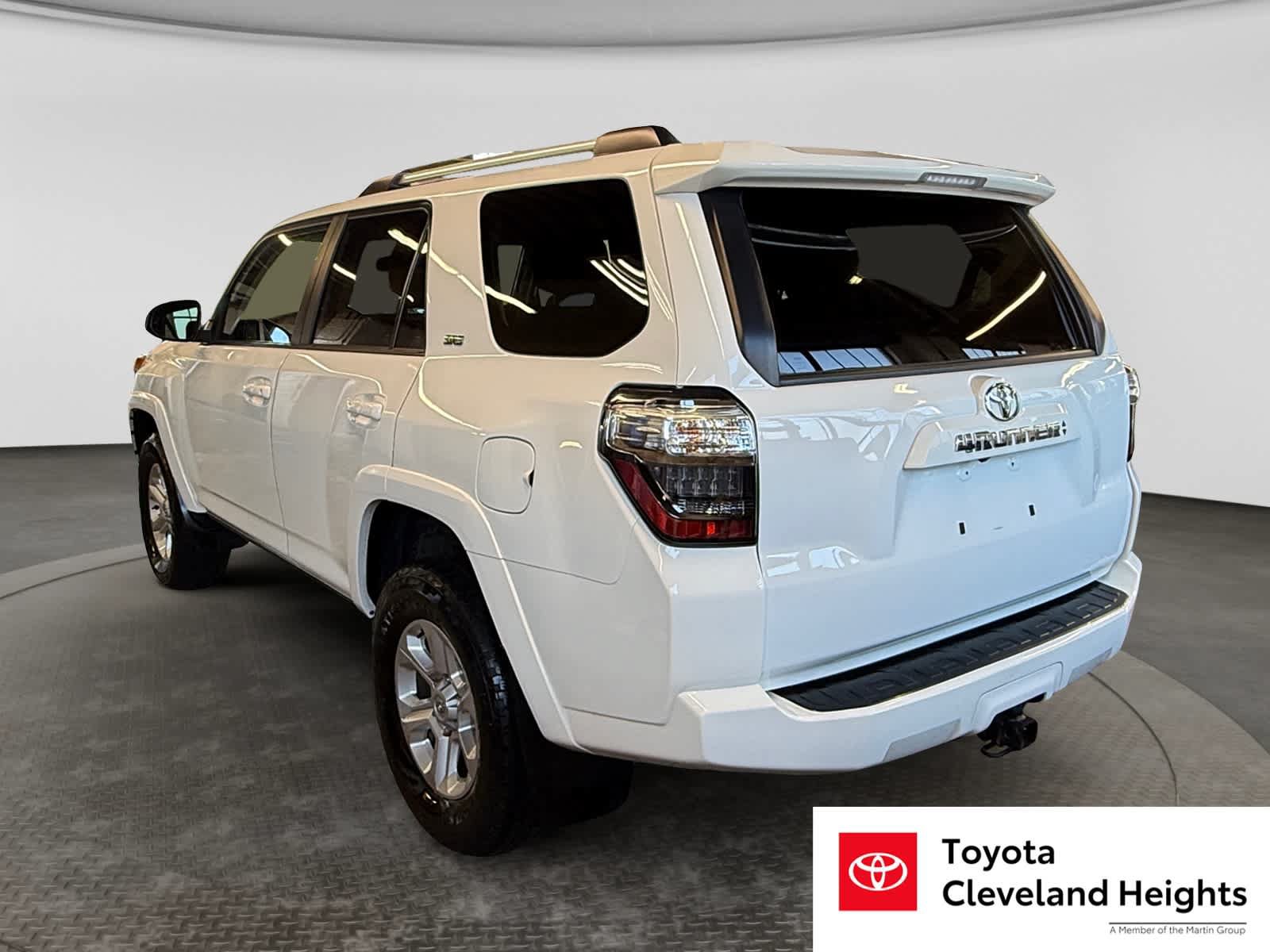 Used 2024 Toyota 4Runner SR5 AWD/4WD image 7