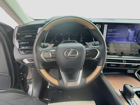 Used 2024 Lexus RX 350 AWD w/ Convenience Package image 10