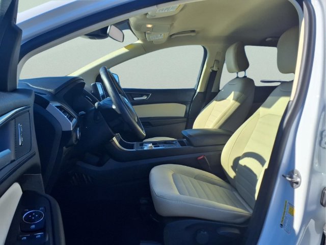 Used 2024 Ford Edge SE w/ Black Appearance Package AWD/4WD image 11