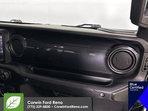 Used 2022 Jeep Gladiator Sport AWD/4WD image 32