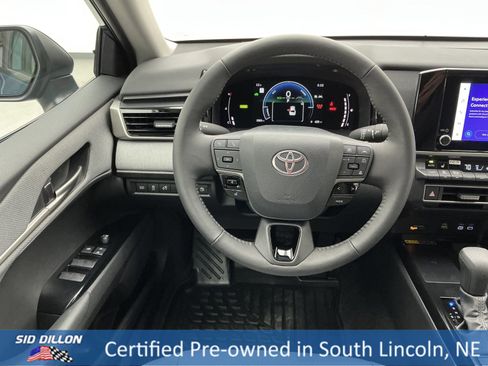 Used 2025 Toyota Camry LE image 21