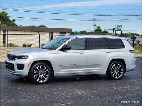 Used 2021 Jeep Grand Cherokee L Overland w/ Luxury Tech Group IV AWD/4WD image 6