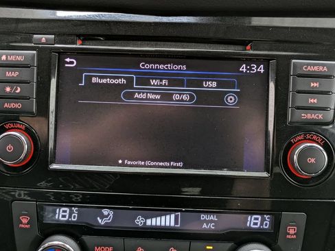 Used 2019 Nissan Rogue SV AWD/4WD image 13