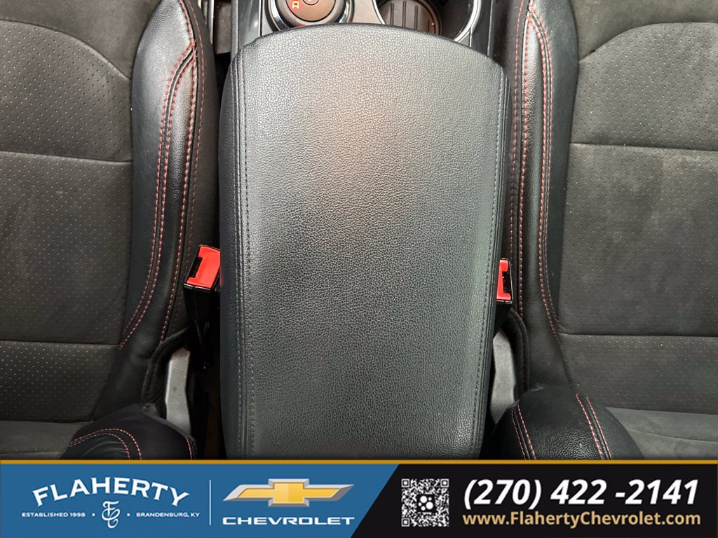 Used 2018 Ford Explorer XLT w/ Equipment Group 202A AWD/4WD image 32