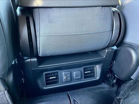 Used 2020 Chevrolet Silverado 1500 LT w/ All-Star Edition image 25