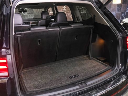 Used 2021 Volkswagen Atlas SEL AWD/4WD image 50