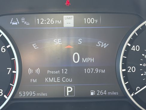 Used 2021 Nissan Murano Platinum w/ Cargo Package AWD/4WD image 2