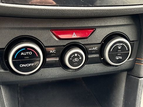 Used 2019 Subaru Crosstrek 2.0i Limited w/ Moonroof Package w/Navigation image 17