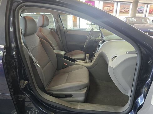 Used 2010 Chevrolet Malibu LS image 14