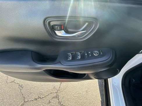 Certified 2023 Honda HR-V EX-L image 13