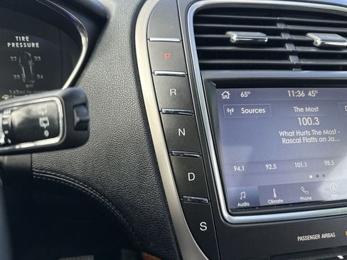 Used 2020 Lincoln Nautilus Reserve w/ Equipment Group 201A image 28