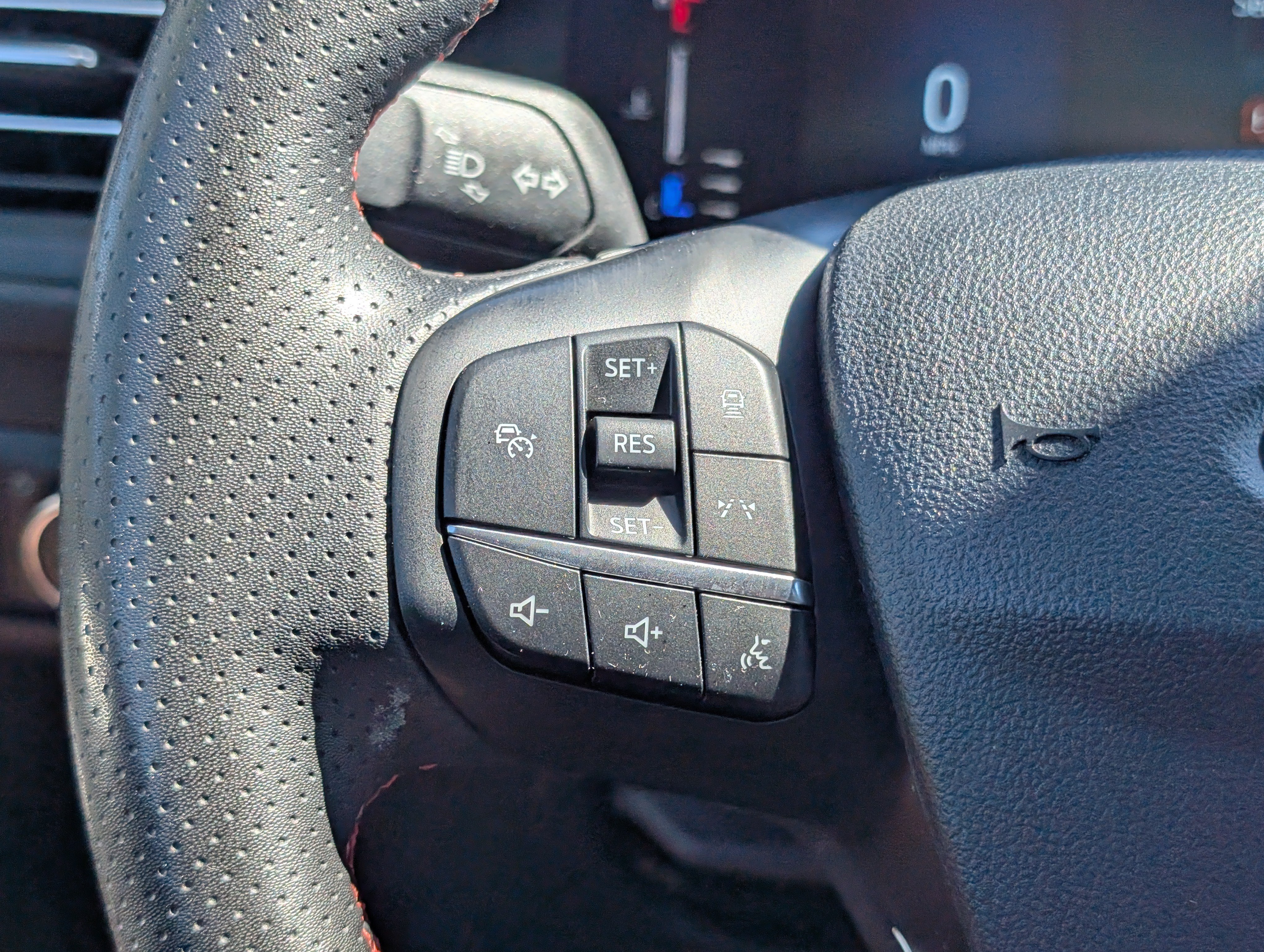 Used 2023 Ford Escape ST-Line w/ Tech Pack #1 FWD image 25