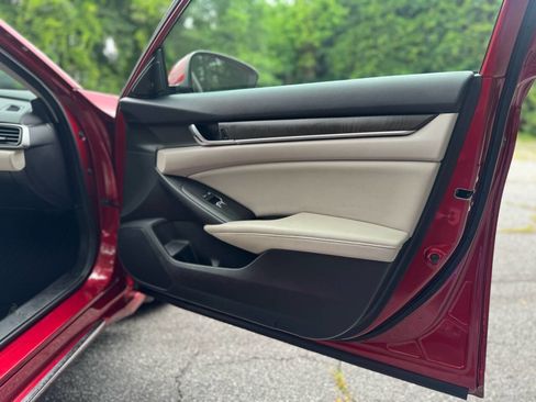 Used 2018 Honda Accord EX-L image 22