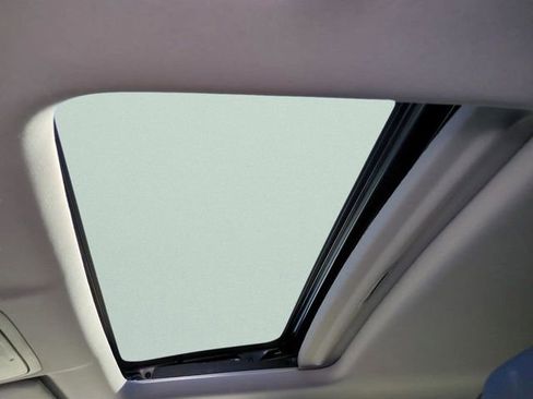 Used 2017 Honda CR-V EX-L image 20