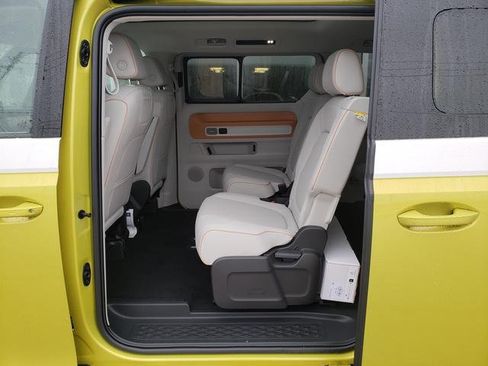 New 2025 Volkswagen ID. Buzz 1st Edition image 7