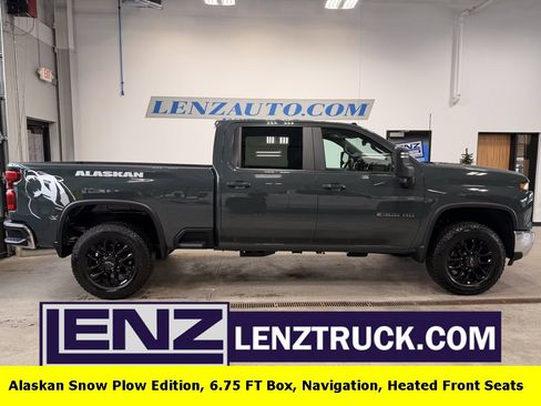 Used 2025 Chevrolet Silverado 2500 LT image 1
