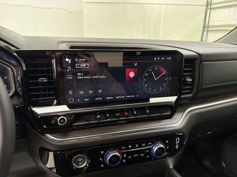 Used 2024 GMC Sierra 1500 SLT w/ SLT Premium Package image 24