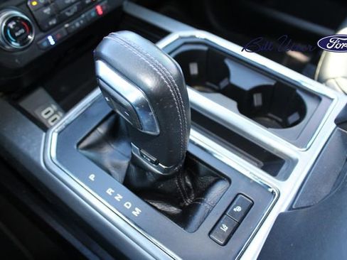 Used 2017 Ford F150 Platinum w/ Equipment Group 701A Luxury image 18