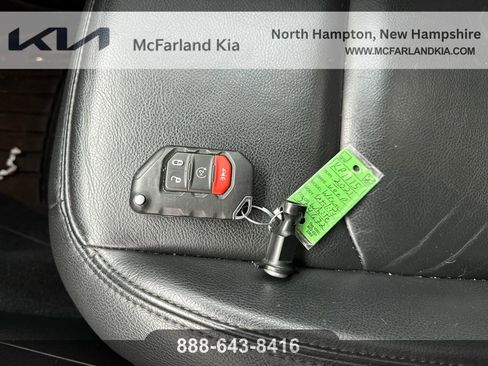 Used 2021 Jeep Wrangler Unlimited Sahara image 30