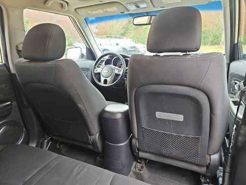 Used 2013 Kia Soul + w/ Audio Pkg image 18