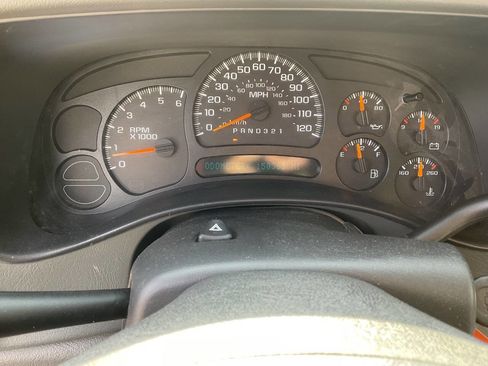 Used 2006 Chevrolet Silverado 1500 LT w/ Light Duty Power Package image 16