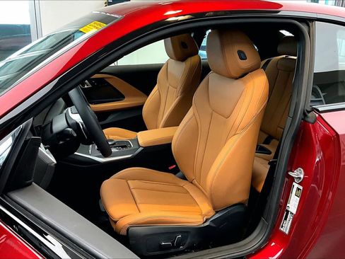 Used 2025 BMW 230i Coupe w/ Convenience Package image 8